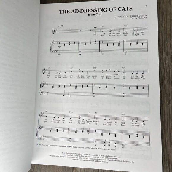 Andrew Lloyd Webber for Singers 30 Songs - Men's Edition Vocal Hal Leonard - Picture 6 of 6